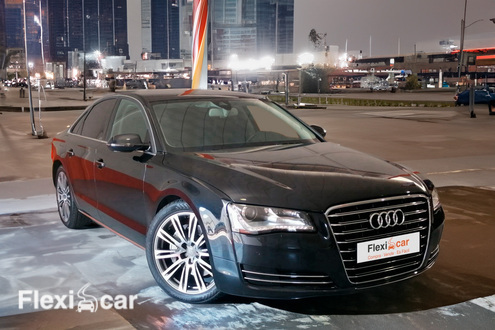 Carro AUDI A8