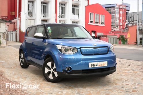 Carro Kia Soul EV barato